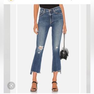Mother woman’s the insider crop step chew jeans